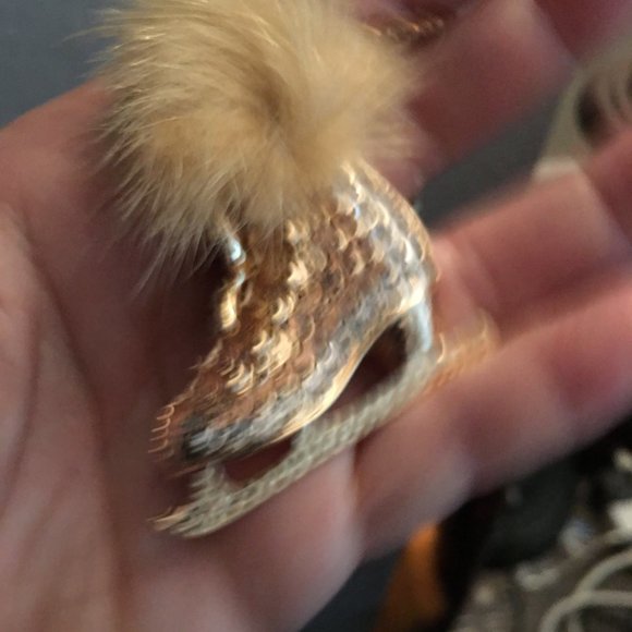 Ice Skate Queen Necklace Bling Bling Drawer 2 - Picture 4 of 4